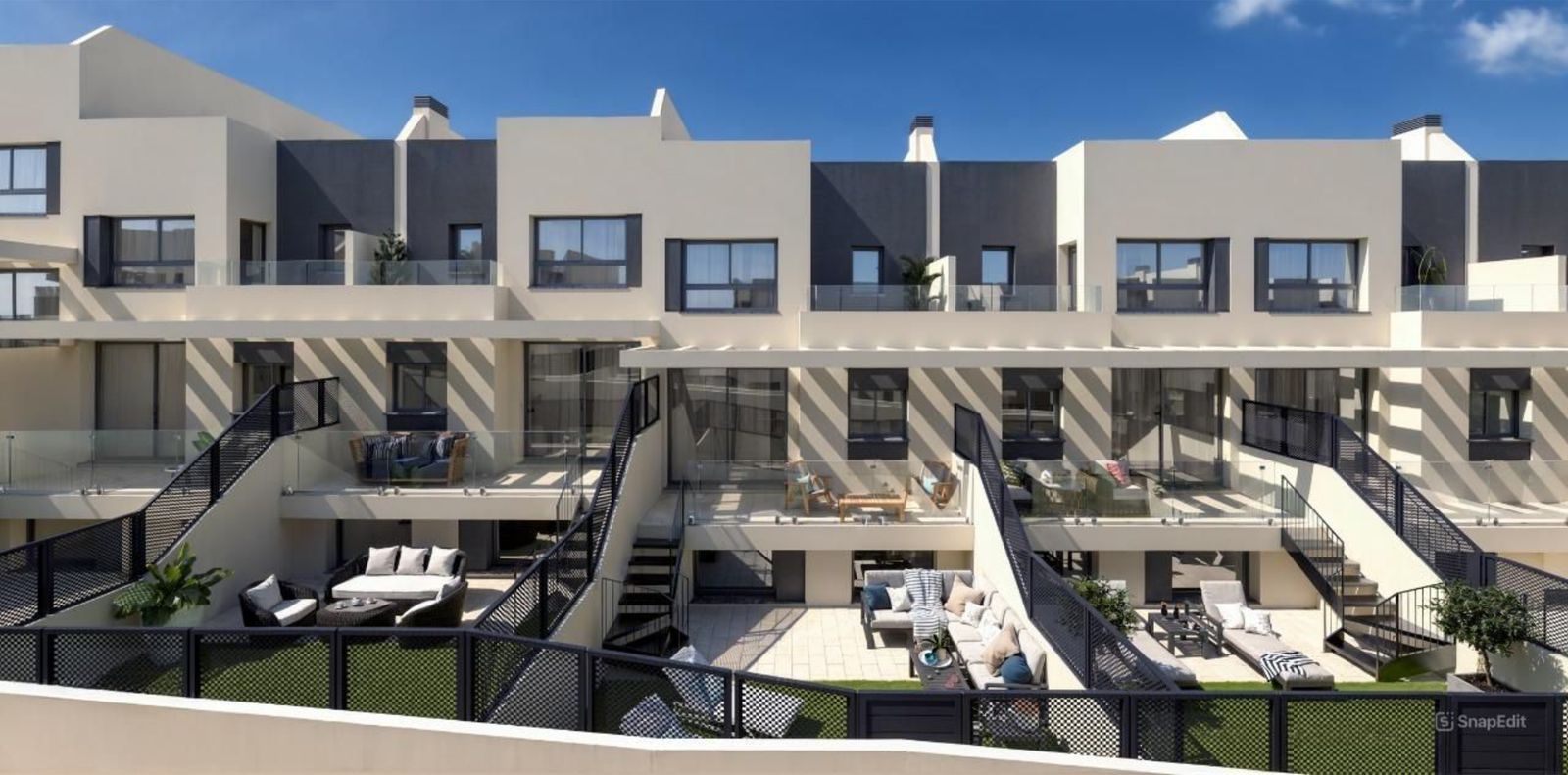 3 Bed Semi-Detached House in Nerja i Nerja, Rækkehus